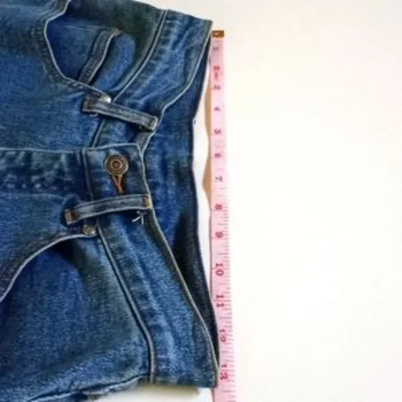 Levi's Vintage Women's Classic Jeans - Size (7) - Blue - Picture 5 of 6